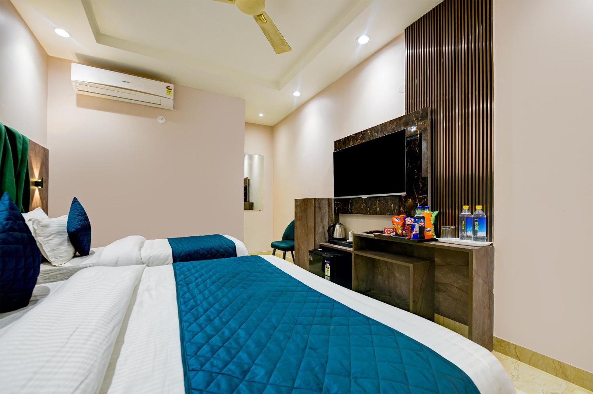 The Pearl Plaza Hotel In City Centre - Near New Delhi Railway Station Exterior photo