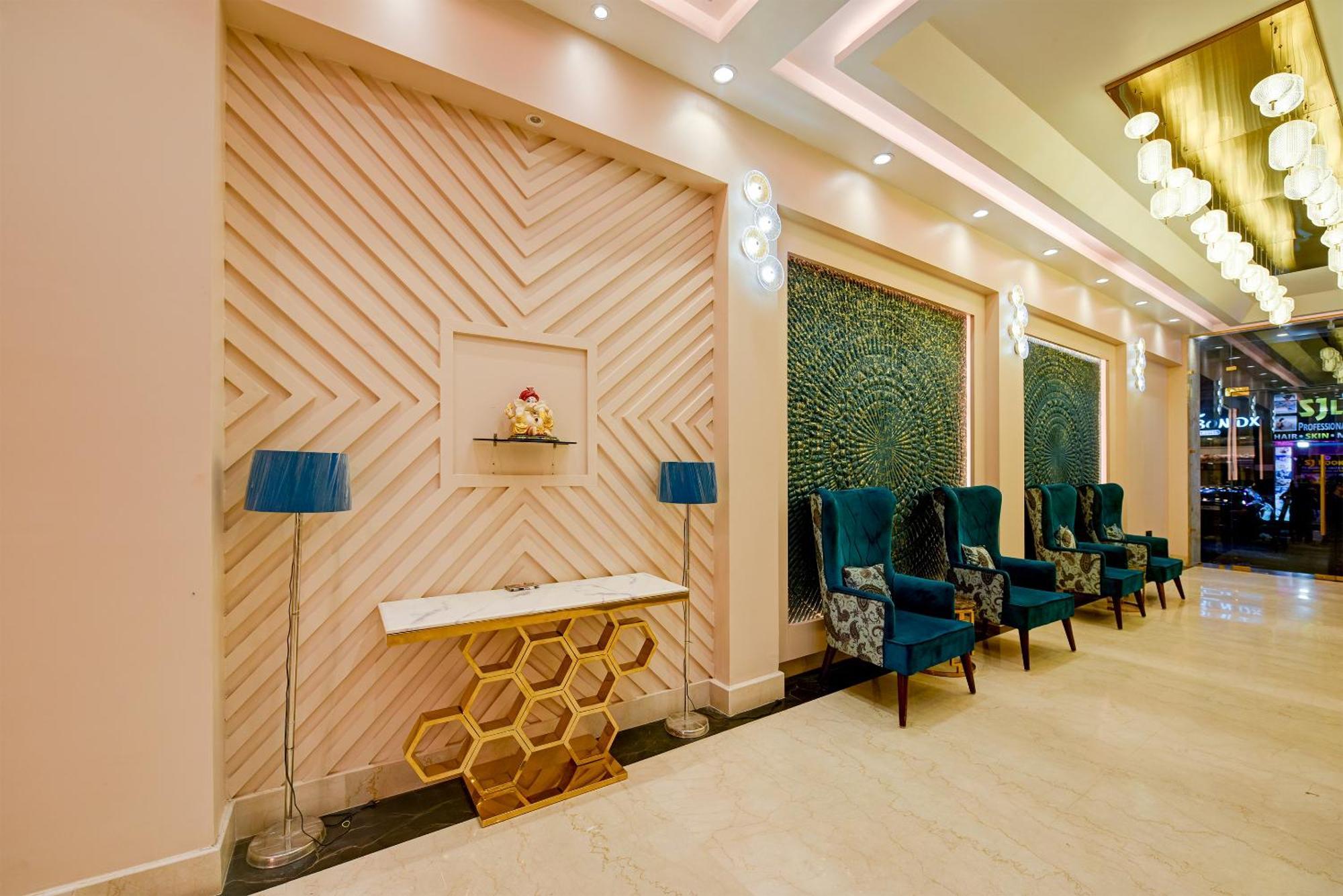 The Pearl Plaza Hotel In City Centre - Near New Delhi Railway Station Exterior photo