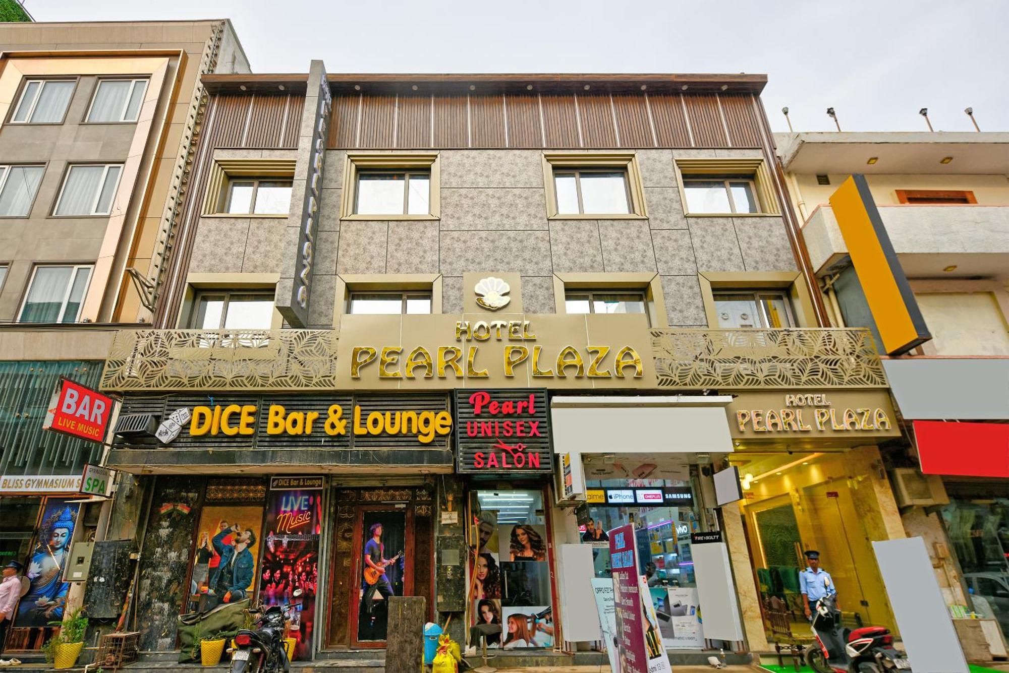 The Pearl Plaza Hotel In City Centre - Near New Delhi Railway Station Exterior photo