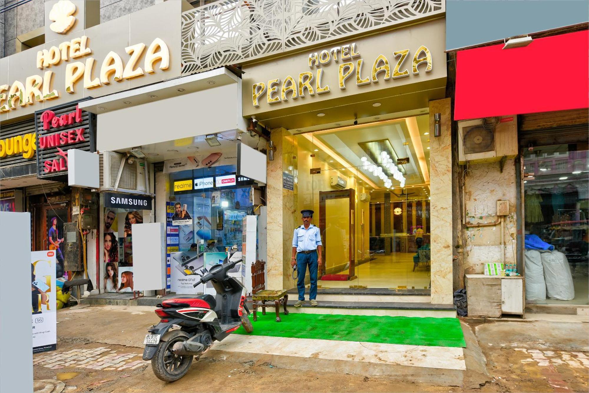 The Pearl Plaza Hotel In City Centre - Near New Delhi Railway Station Exterior photo