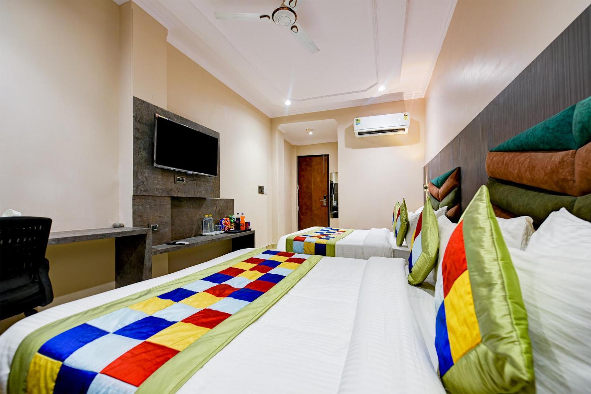 The Pearl Plaza Hotel In City Centre - Near New Delhi Railway Station Exterior photo