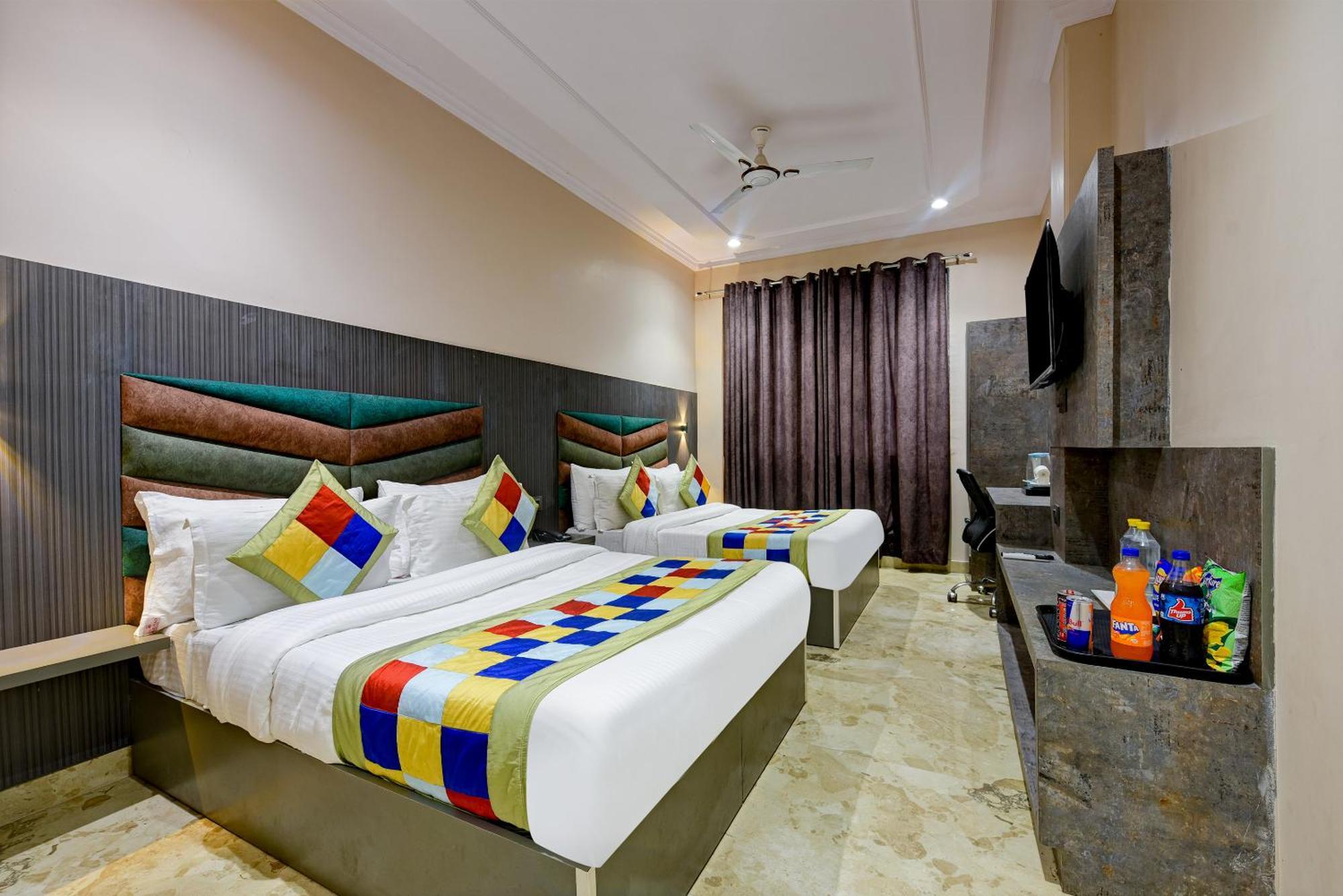 The Pearl Plaza Hotel In City Centre - Near New Delhi Railway Station Exterior photo