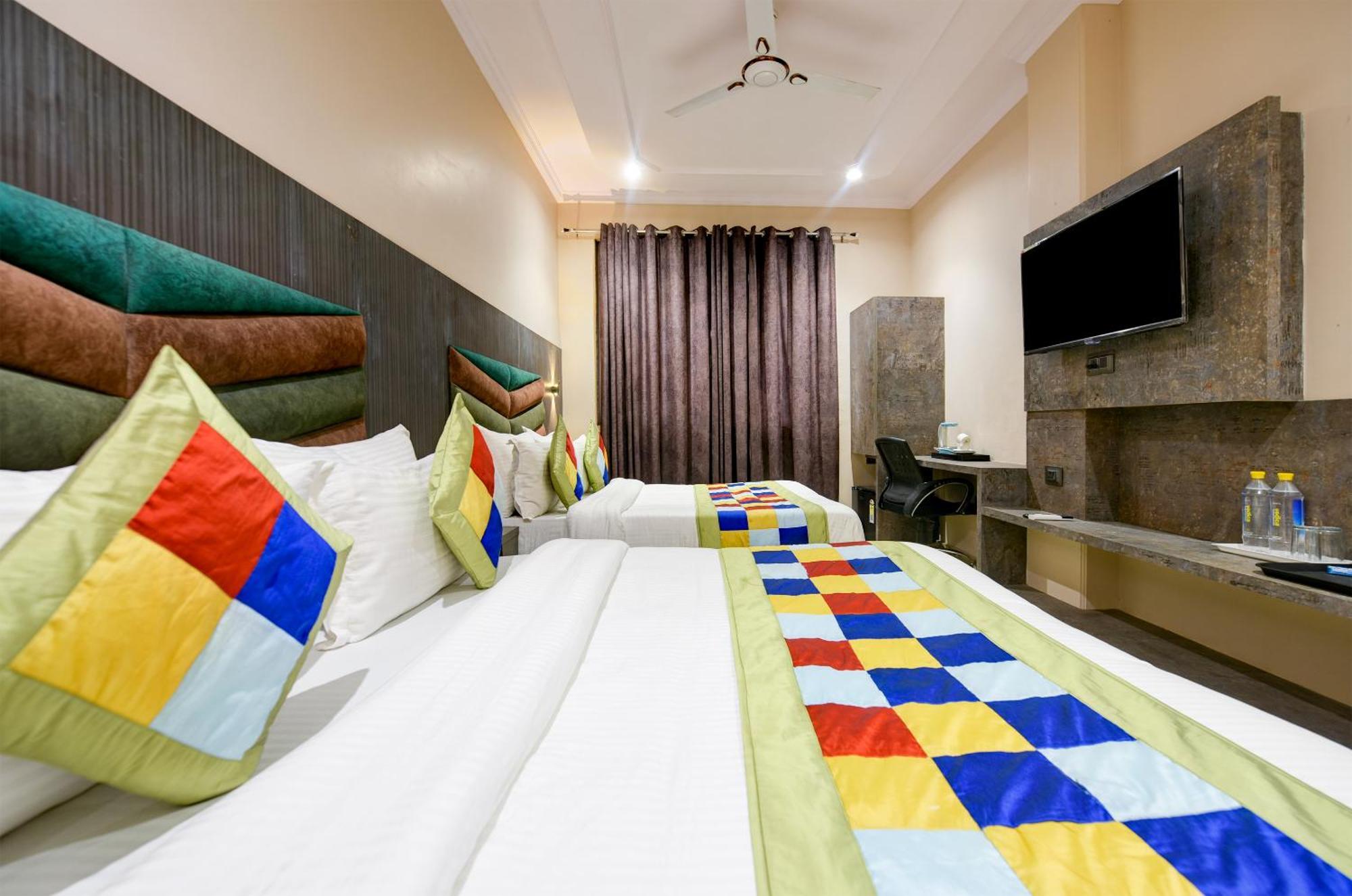 The Pearl Plaza Hotel In City Centre - Near New Delhi Railway Station Exterior photo