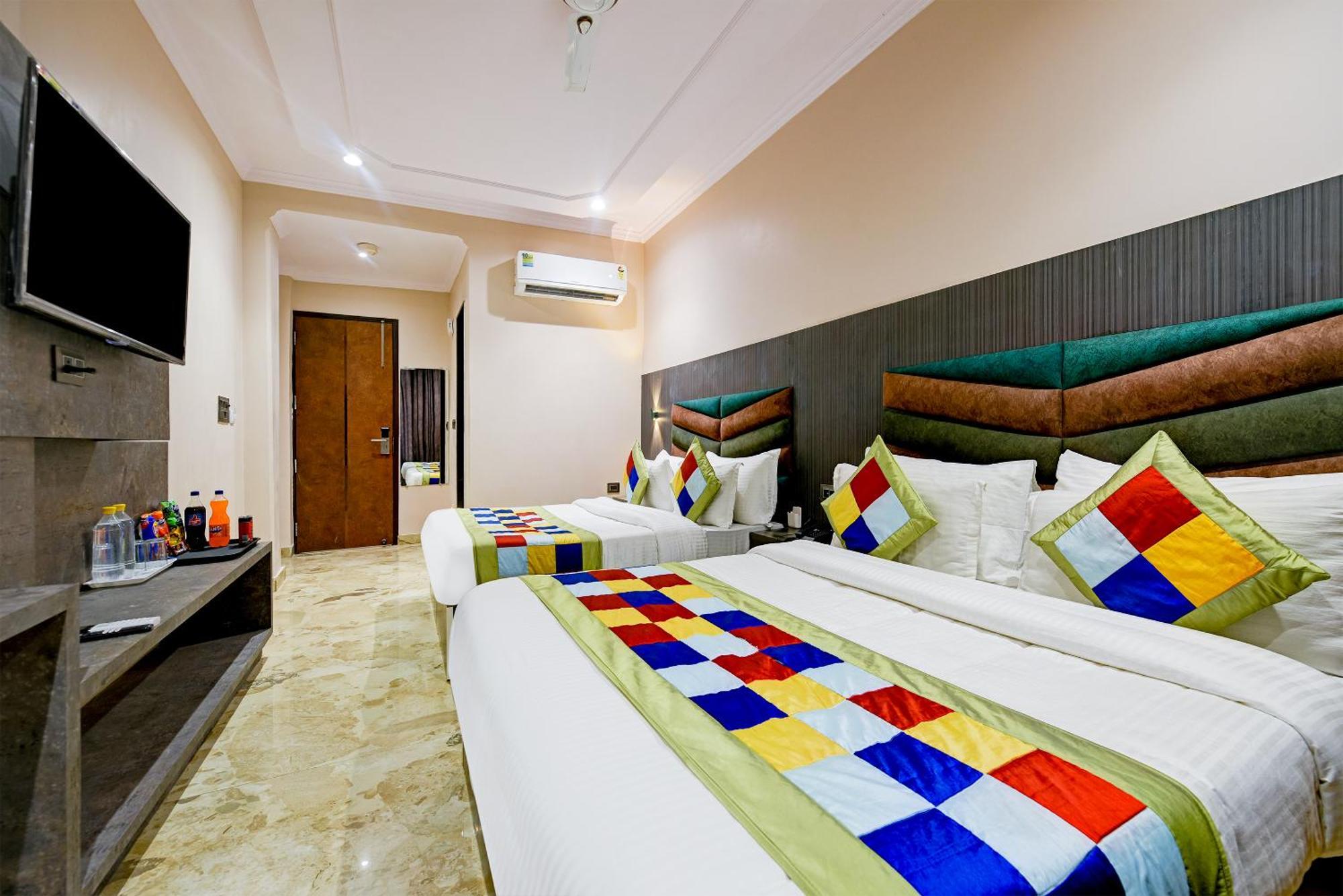 The Pearl Plaza Hotel In City Centre - Near New Delhi Railway Station Exterior photo